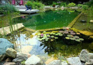 Waterproofing your pond with Permacon.